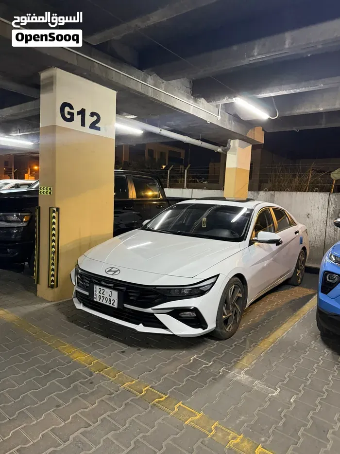 Hyundai Elantra 2024 photo 2