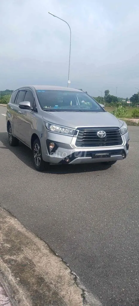 Toyota Innova 2021 photo 2