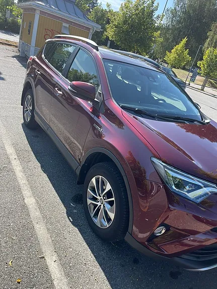 Toyota Rav4 2017 photo 2