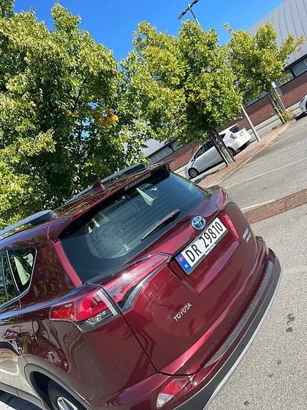 Toyota Rav4 2017 photo 5