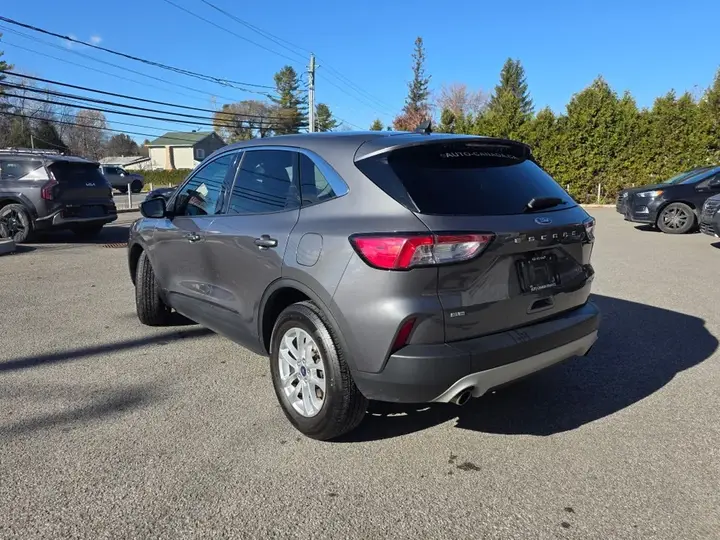 Ford Escape 2021 photo 3