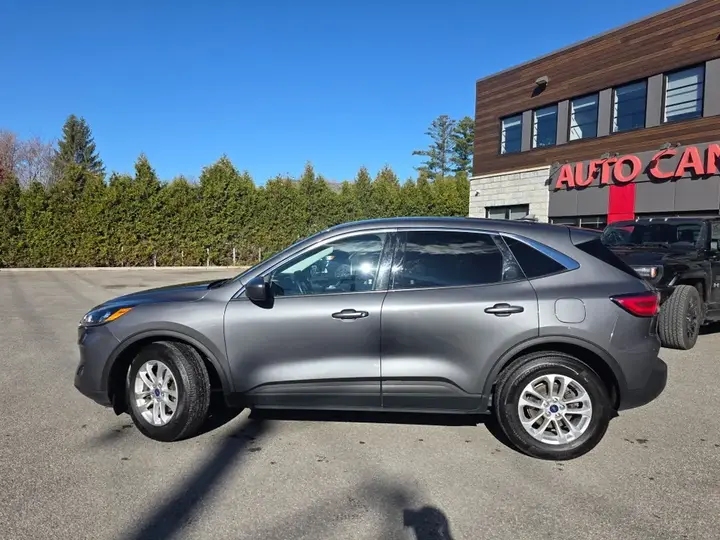 Ford Escape 2021 photo 2
