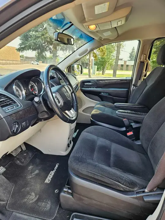 Dodge Grand Caravan 2016 photo 5