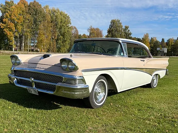 Ford Fairlane 1958 photo 4