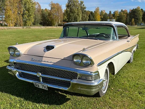 Ford Fairlane 1958 photo 5