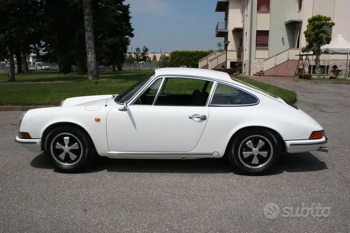 Porsche 911 1970 photo 2
