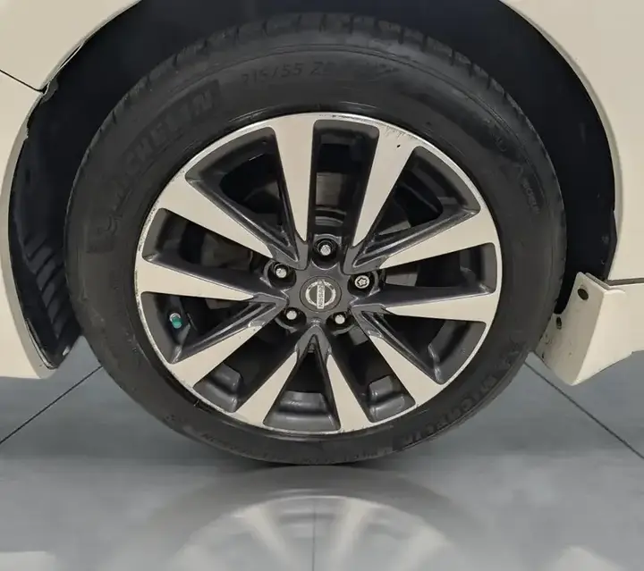 Nissan Altima 2017 photo 4
