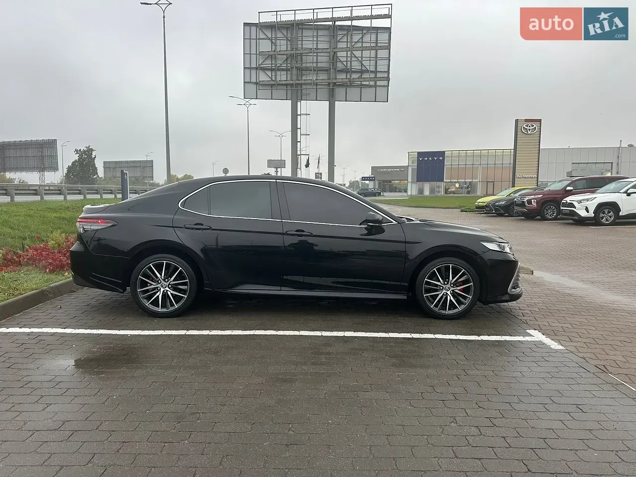 Toyota Camry 2021 photo 4