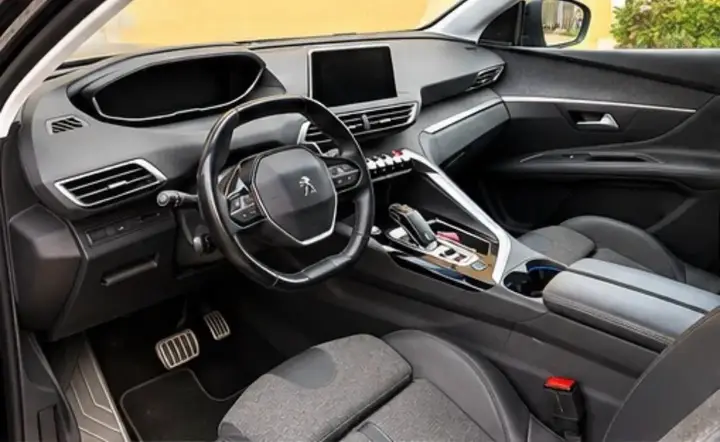 Peugeot 3008 2020 photo 2