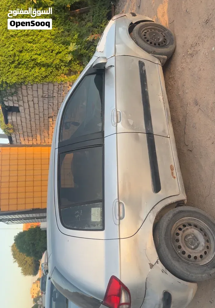 Hyundai Kia 2003 photo 3