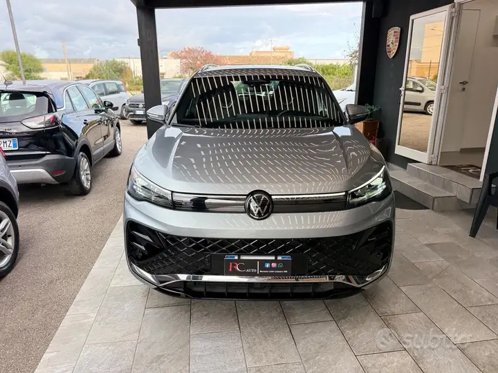 Volkswagen Tiguan 2025 photo 2