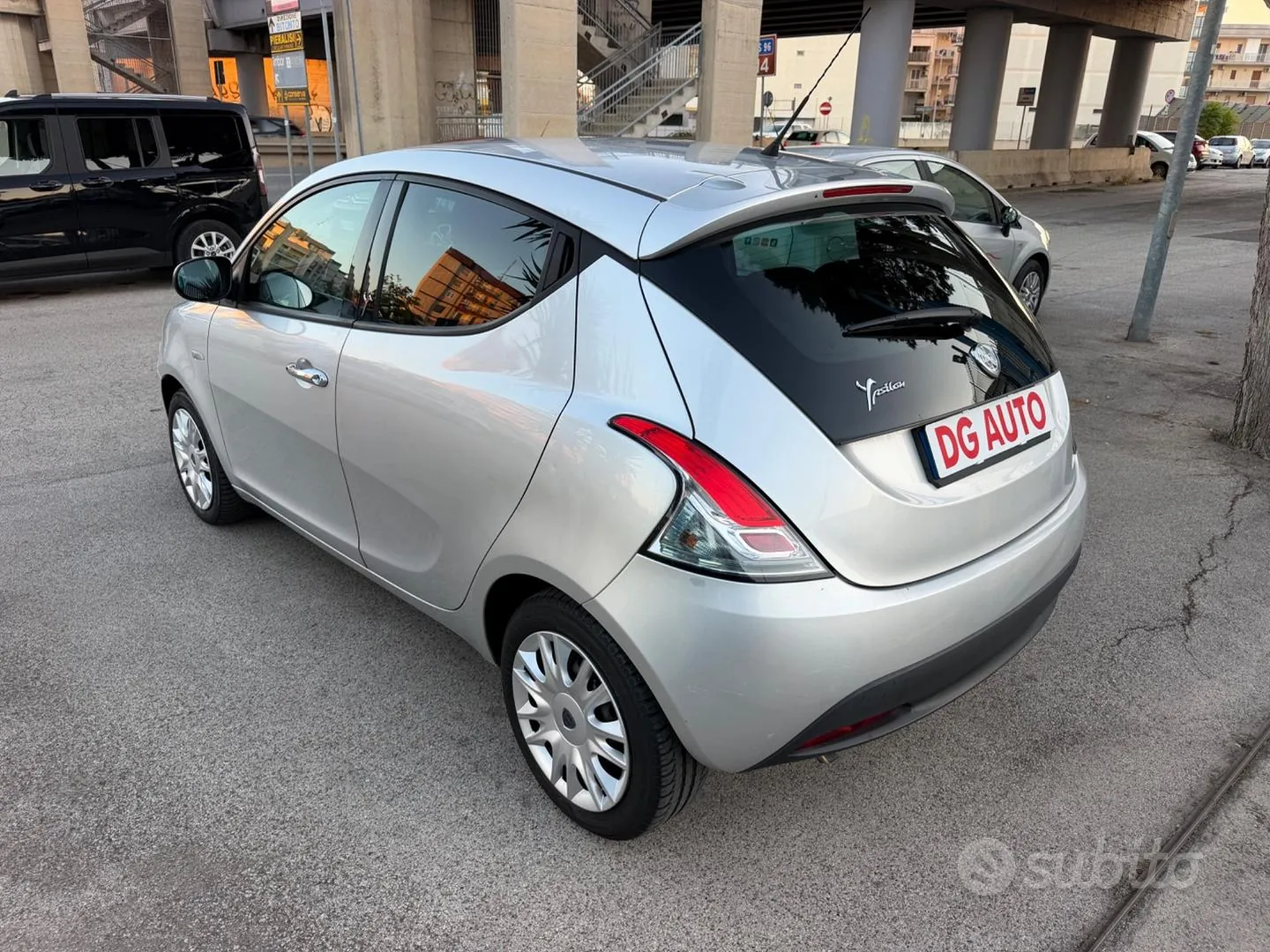 Lancia Ypsilon 2011 photo 4