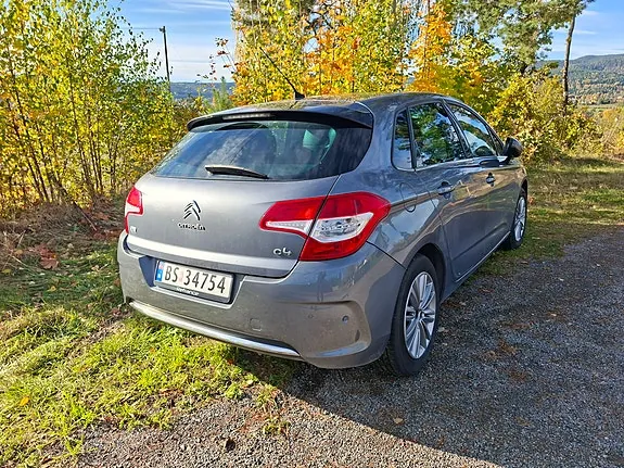 Citroen C4 2011 photo 5