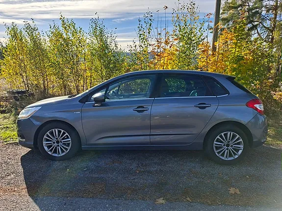 Citroen C4 2011 photo 4