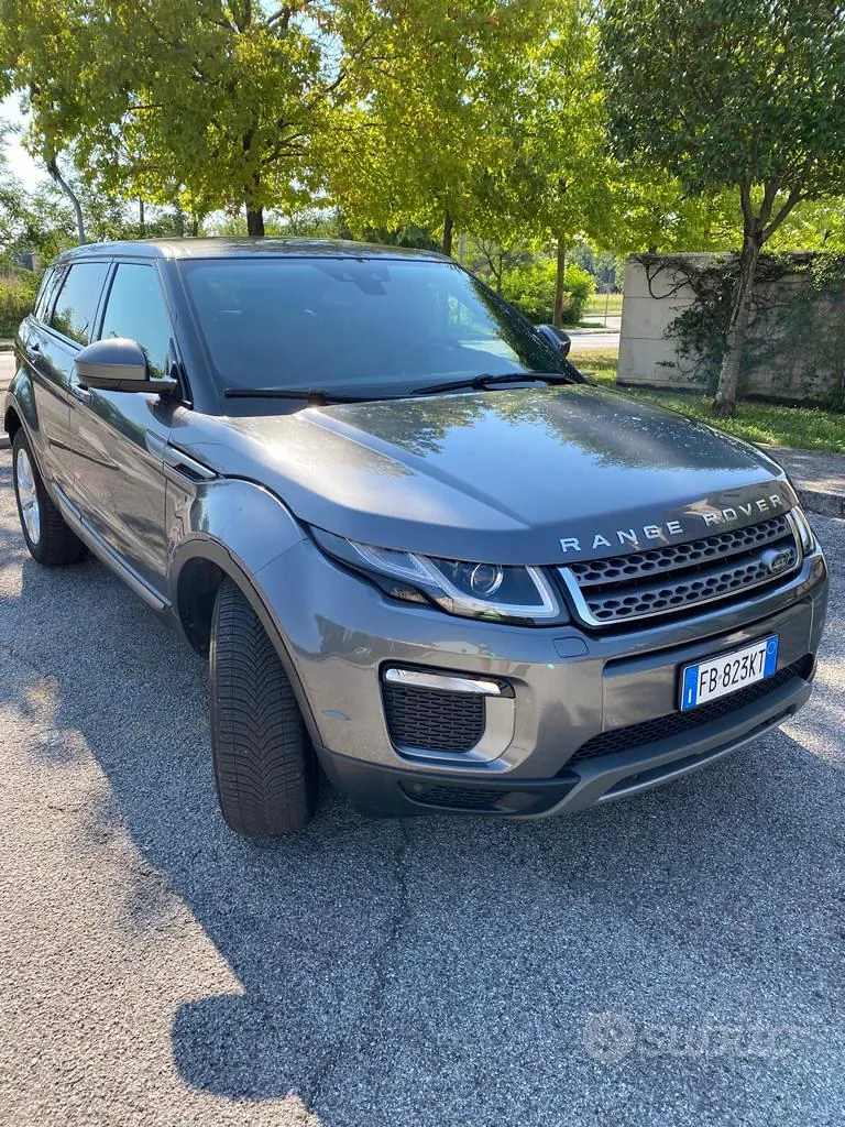 Land Rover Range Rover Evoque 2015 photo 2