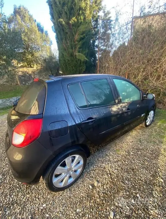 Renault Clio 2012 photo 5