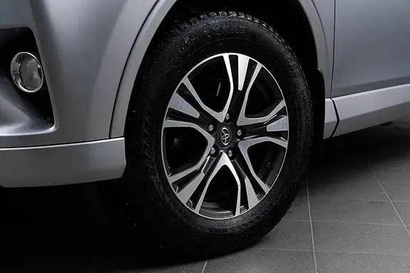 Toyota Rav4 2017 photo 3
