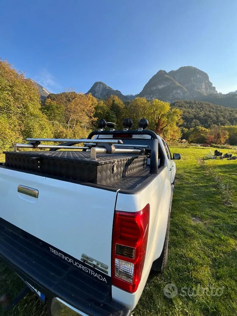 Isuzu D-Max 2014 photo 4