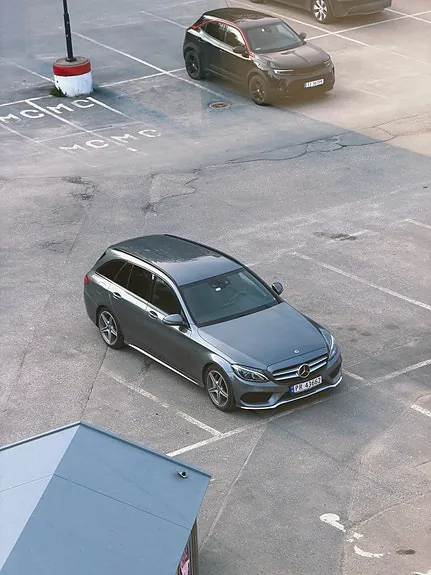 Mercedes-Benz C350 E 2017 photo 4