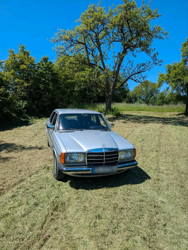 Mercedes-Benz 280E