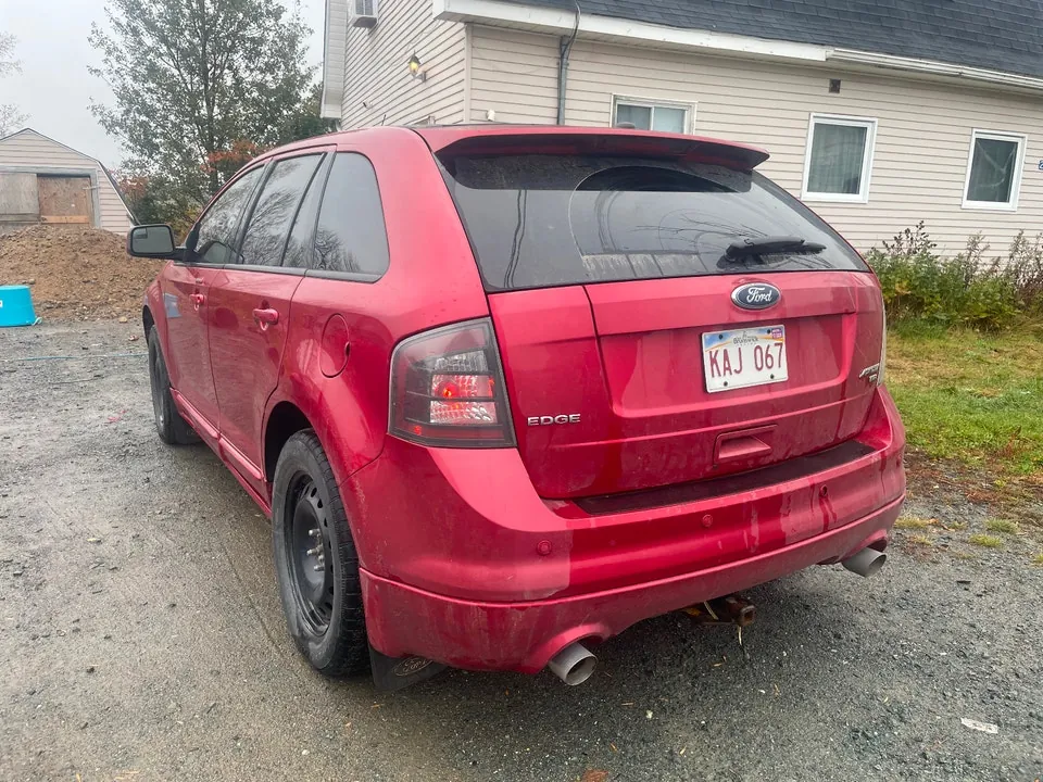 Ford Edge 2013 photo 2