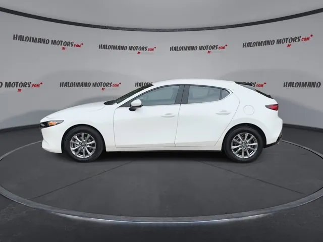 Mazda Mazda3 2025 photo 5