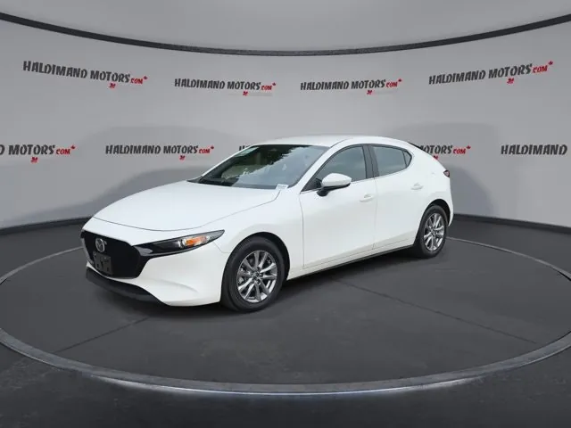 Mazda Mazda3 2025 photo 4