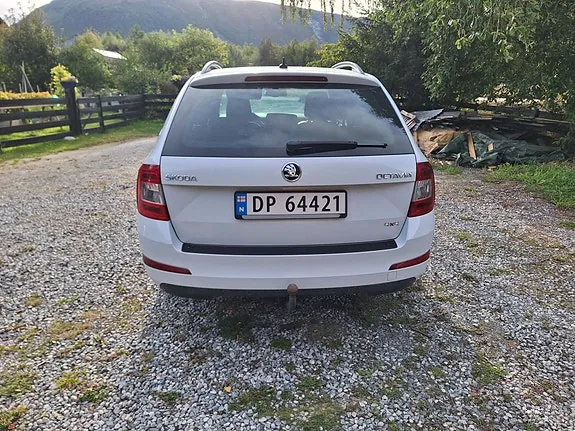 Skoda Octavia 2015 photo 4