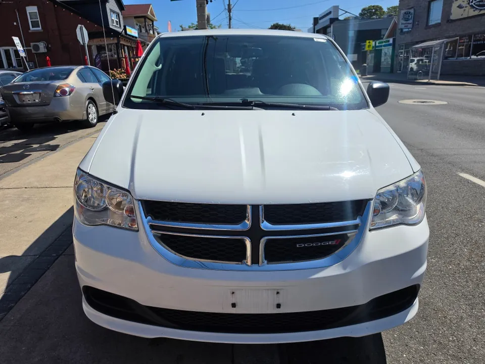 Dodge Grand Caravan 2017 photo 2