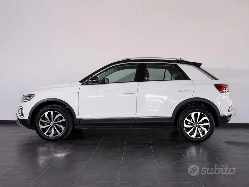 Volkswagen T-Roc 2022 photo 2