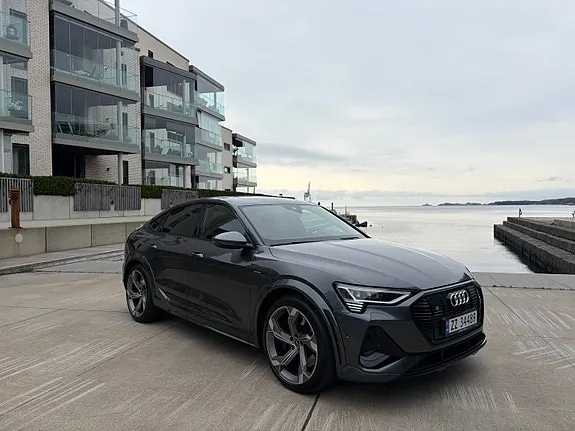 Audi E-Tron S 2022 photo 4