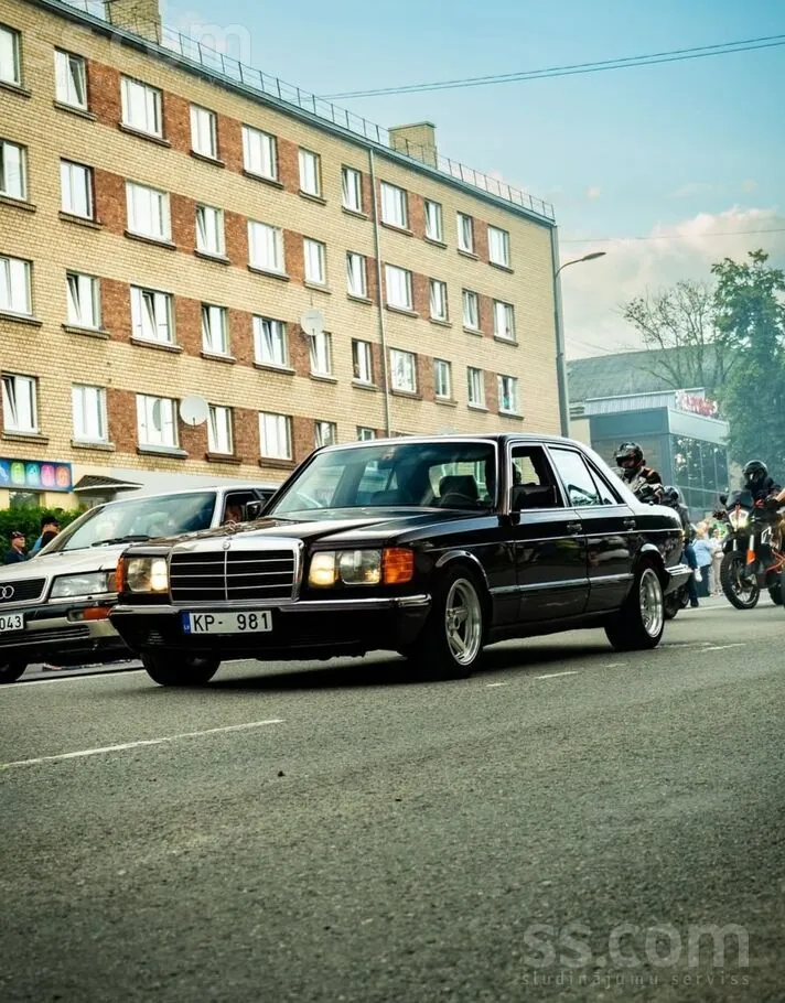Mercedes-Benz S280 1982 photo 3