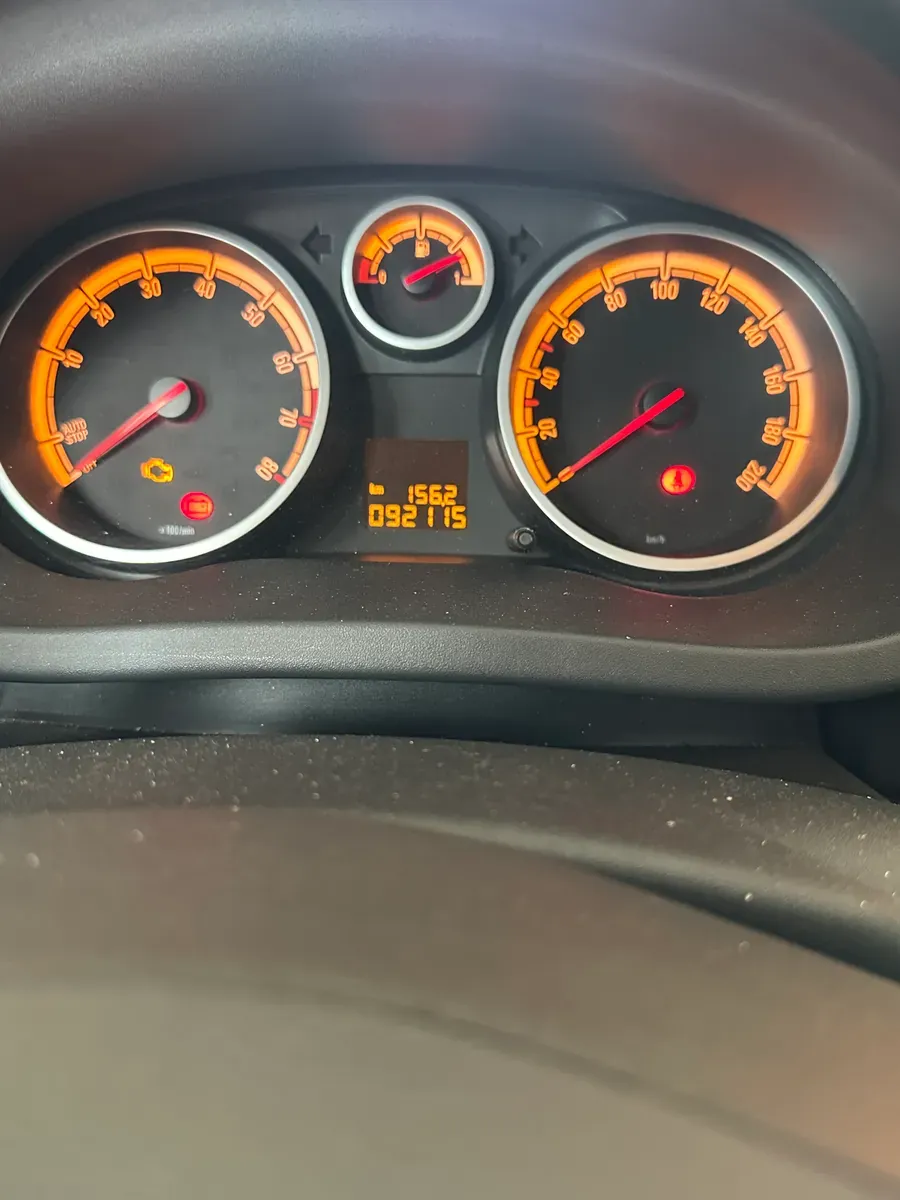 Opel Corsa 2014 photo 2
