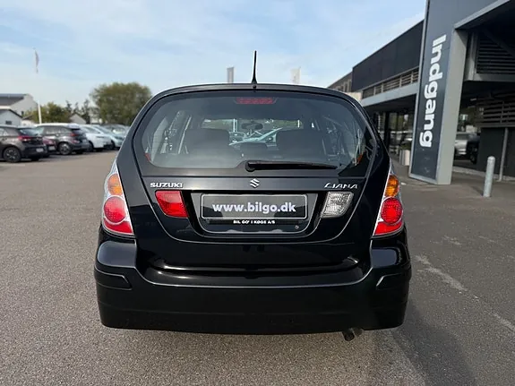 Suzuki Liana 2009 photo 3