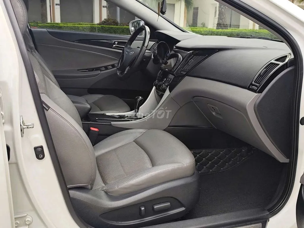 Hyundai Sonata 2011 photo 5