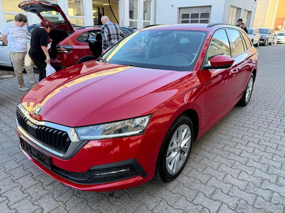 Skoda Octavia 2023 photo 3