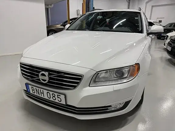 Volvo V70 2014 photo 2
