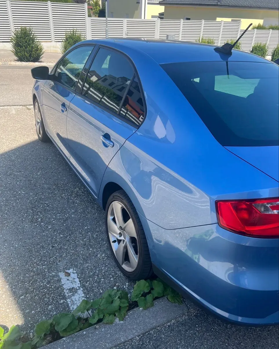 Seat Toledo 2015 photo 2