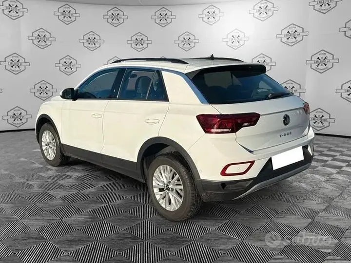Volkswagen T-Roc 2023 photo 5