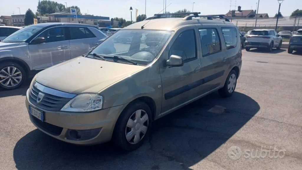 Dacia Logan 2009 photo 2
