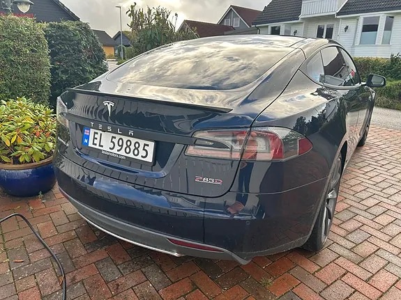Tesla Model S 2015 photo 3