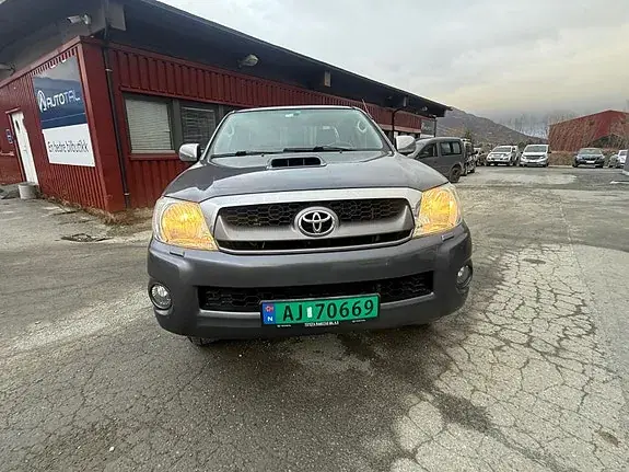 Toyota Hilux 2010 photo 2