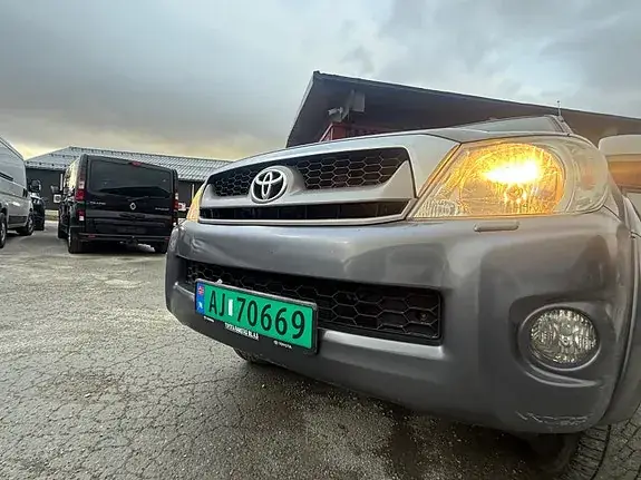 Toyota Hilux 2010 photo 3