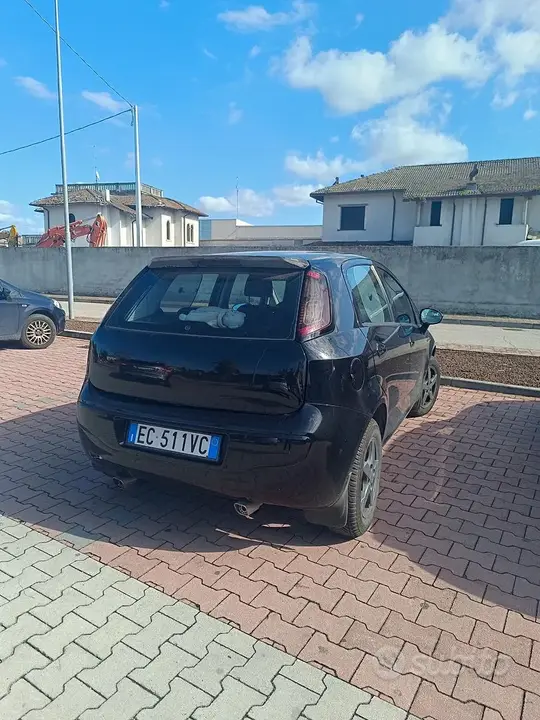 Fiat Punto Evo 2010 photo 3