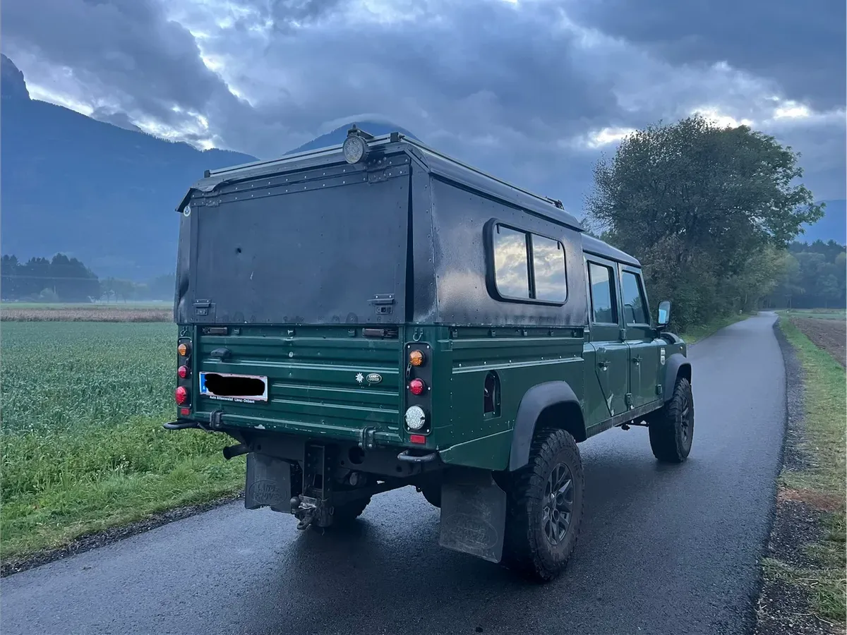Land Rover Defender 2003 photo 3