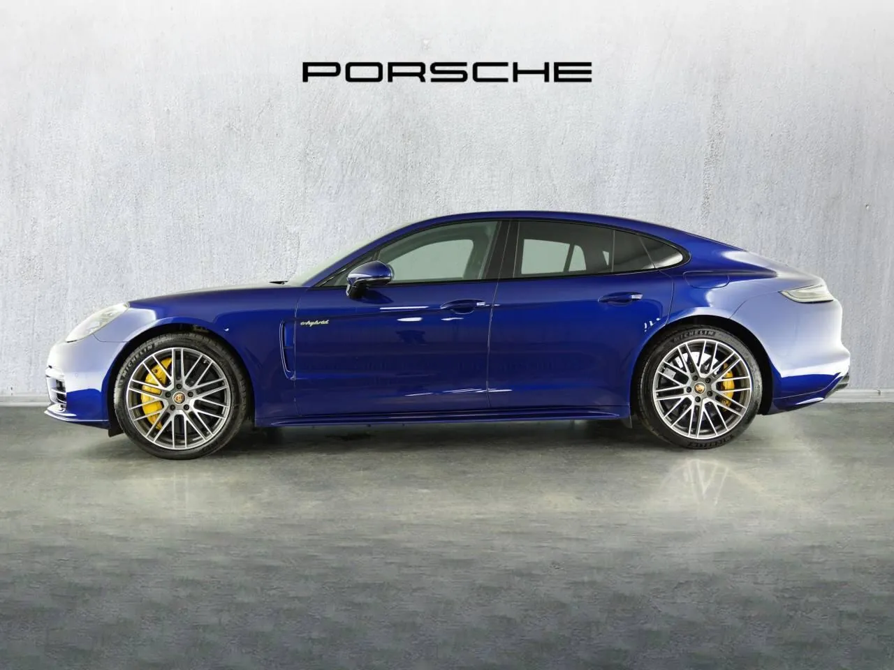 Porsche Panamera 2021 photo 2