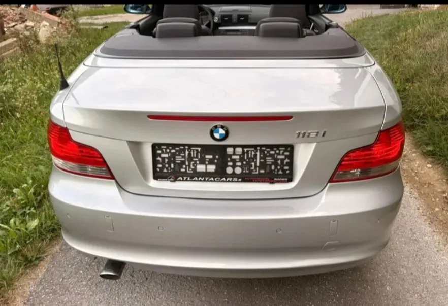 BMW 1 Series 2009 photo 3