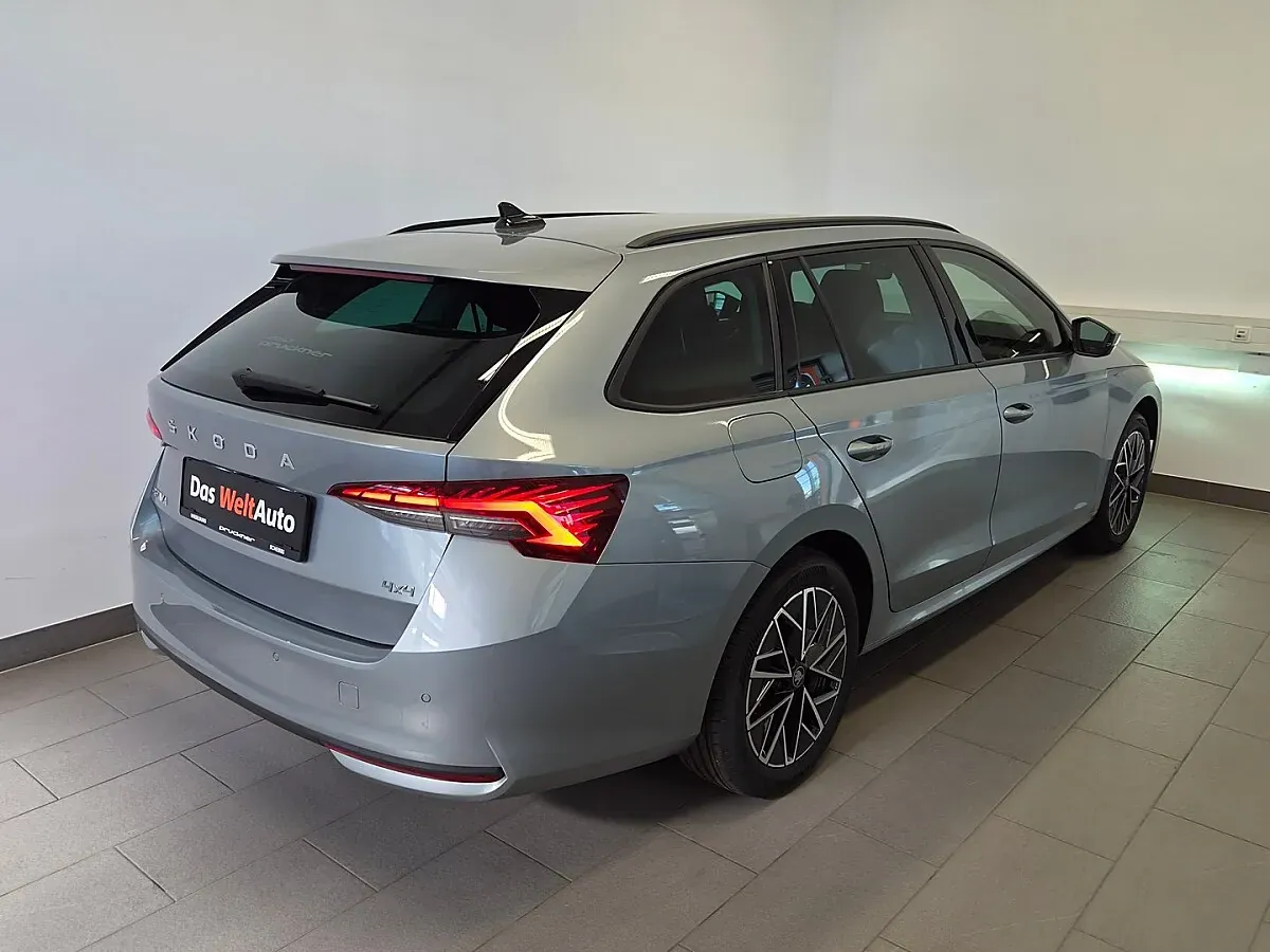 Skoda Octavia 2026 photo 2