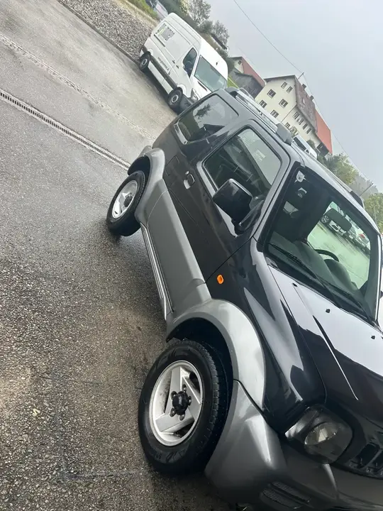 Suzuki Jimny 2012 photo 2