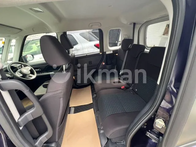 Toyota Roomy 2025 photo 4